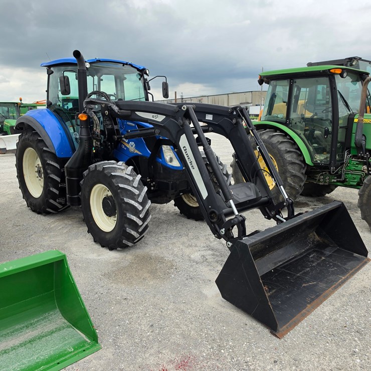 2017 NEW HOLLAND T5.110
