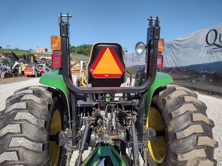 john-deere-4320-image-4