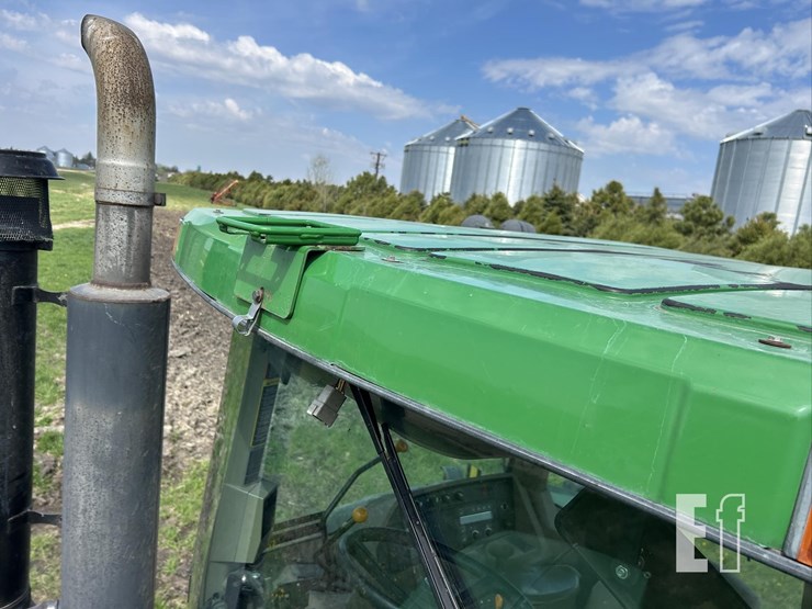 2000-john-deere-9400t-image-46