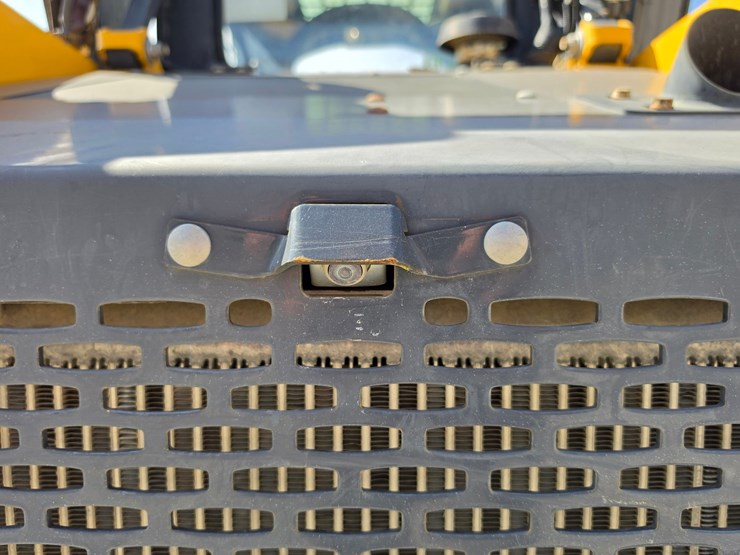 2023-deere-317g-image-18