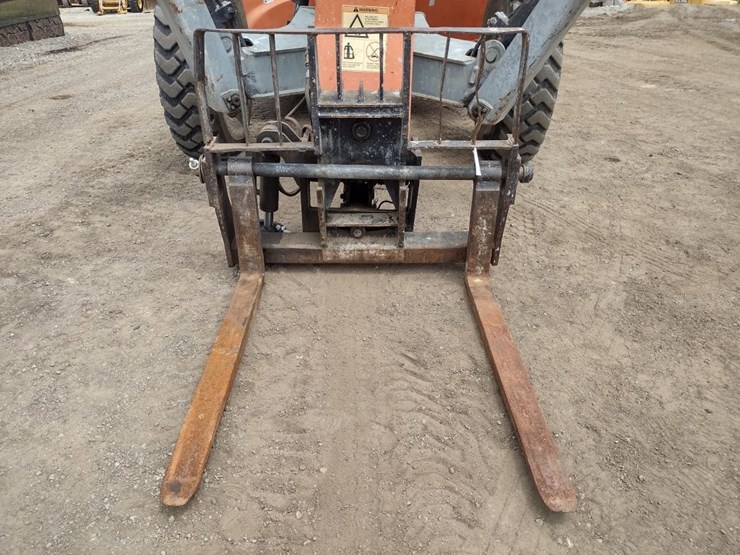 2005-jlg-g10-55a-image-20