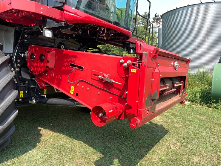 2018-case-ih-7240-image-15