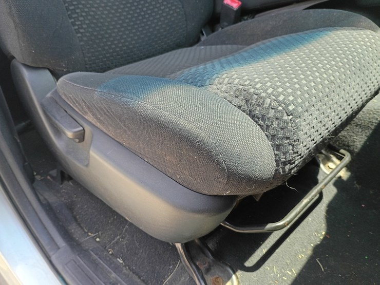 2010-toyota-tundra-image-34