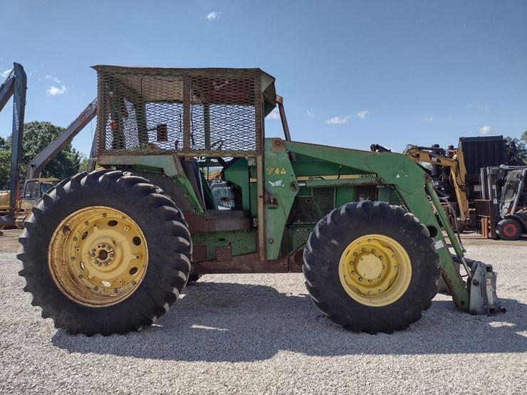 john-deere-7210-image-3