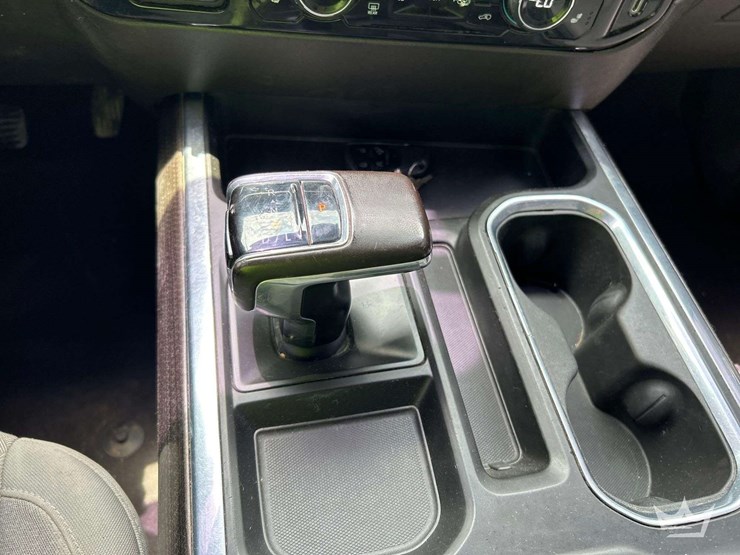 2023-chevrolet-silverado-1500-image-16
