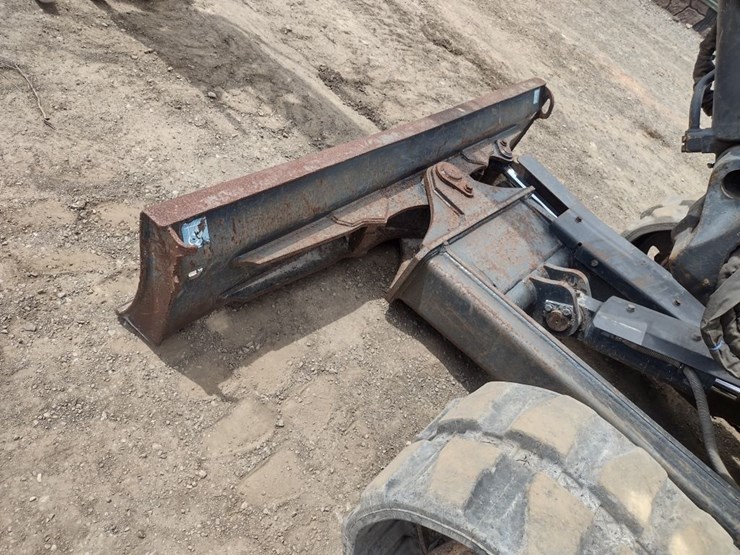 deere-60g-image-18