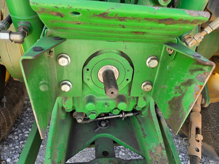 2016-john-deere-5085m-image-15