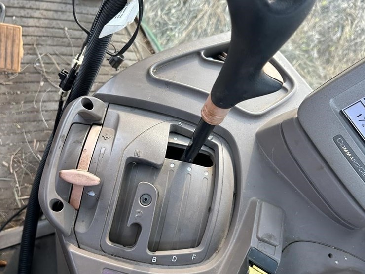 2008-john-deere-7230-premium-image-56