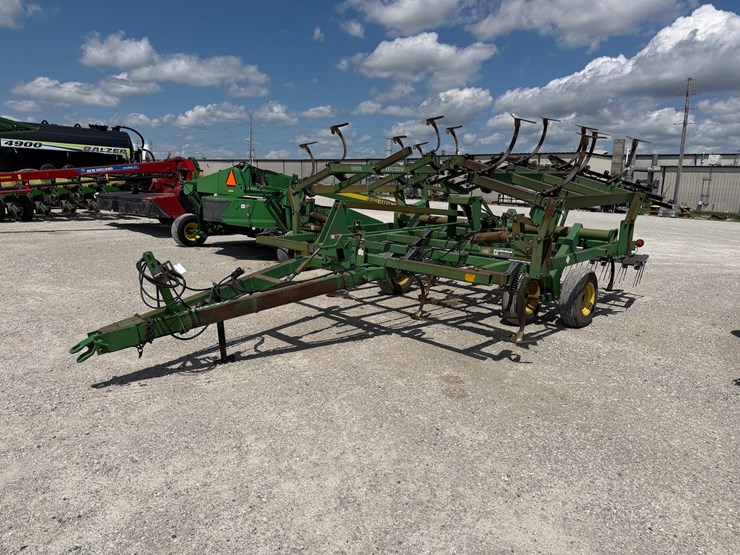 john-deere-980-image-1
