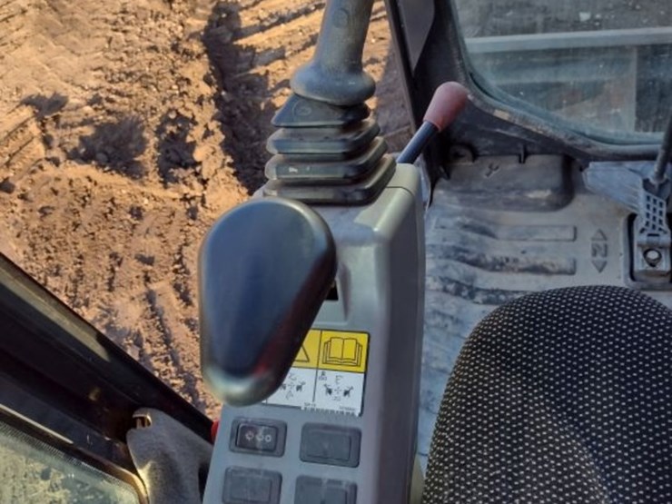 bobcat-e50-image-9