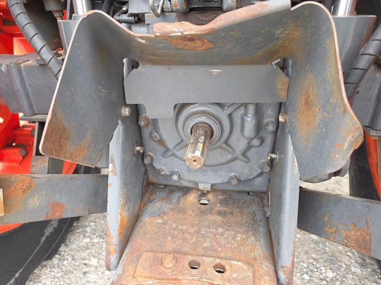 2014-kubota-m9960-image-30