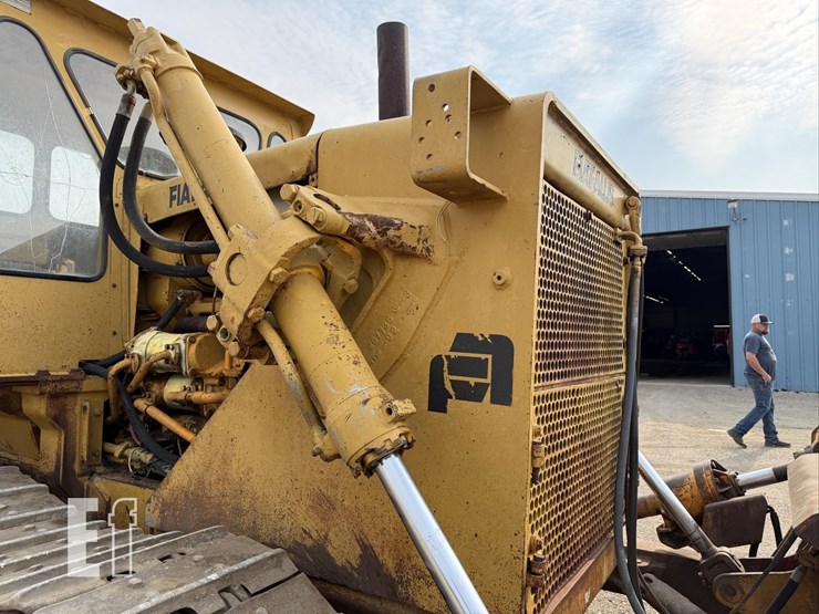 fiat-allis-bulldozer-w/-__-ft.-4-way-blade-8318-image-11