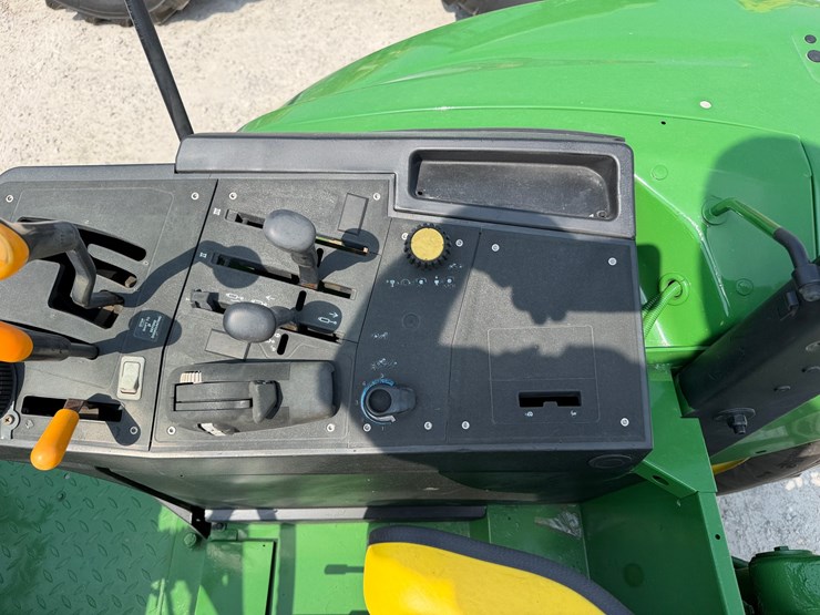 john-deere-6320l-image-13