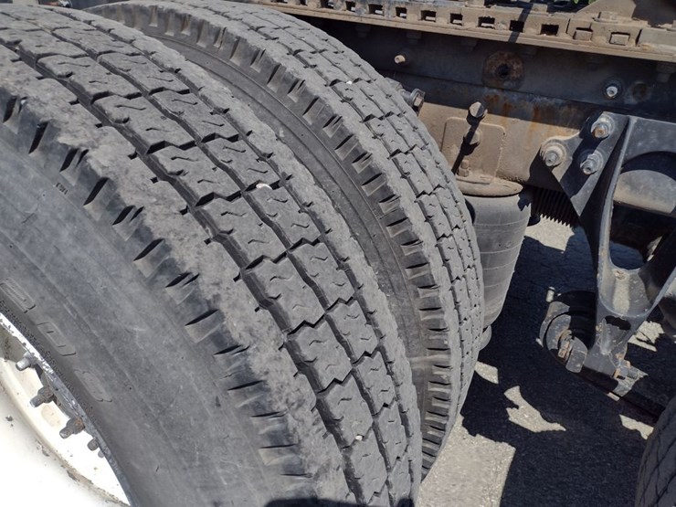 international-prostar-image-21