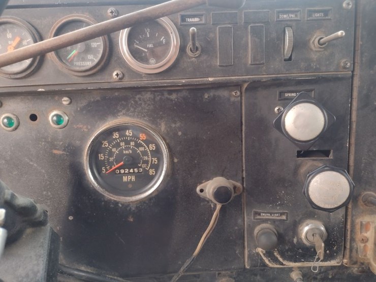 international-f-4370-image-11