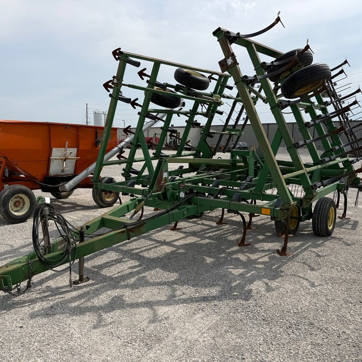 JOHN DEERE 980