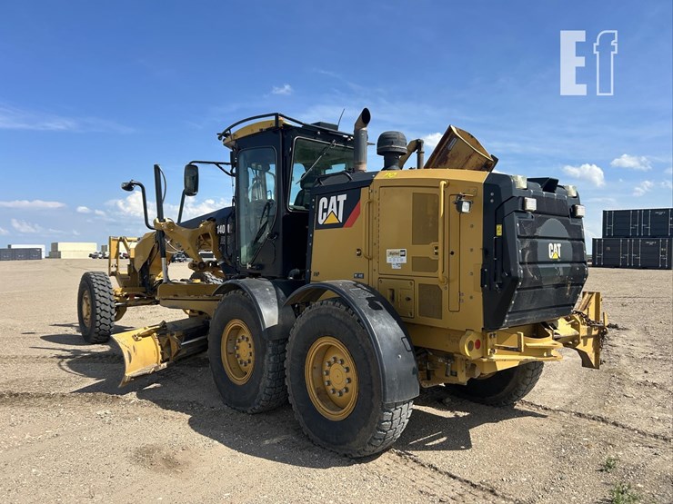 2011-caterpillar-140m2-awd-image-7