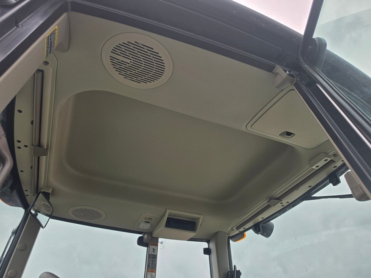 2019-john-deere-6130m-image-16