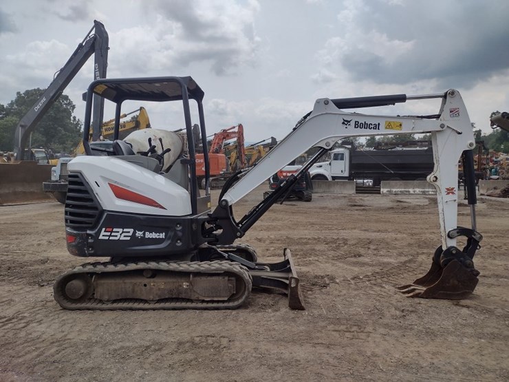 bobcat-e32i-image-3