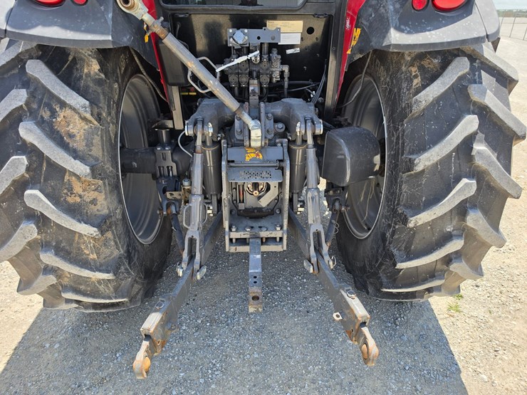 2021-massey-ferguson-6713-image-12