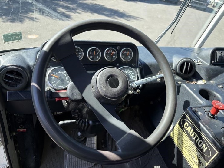 2011-autocar-xpeditor-image-16