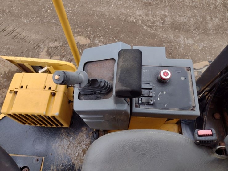 caterpillar-cs-563e-image-8