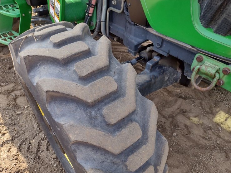 john-deere-5225-image-30