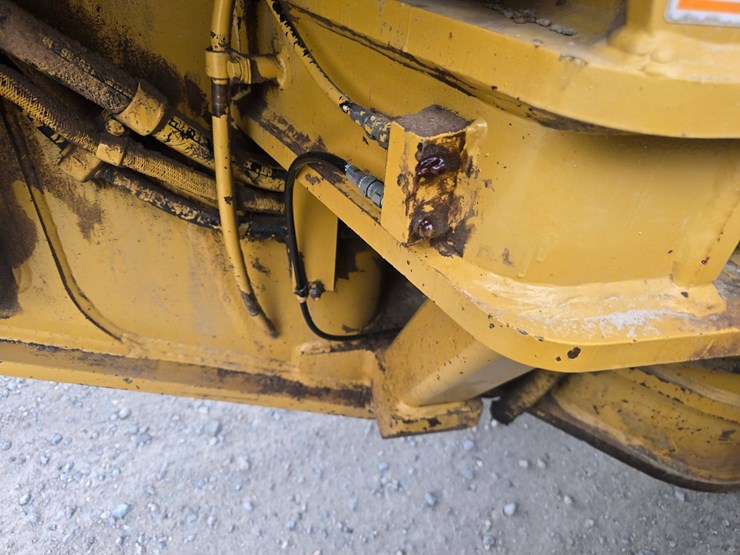 2007-caterpillar-12h-image-68