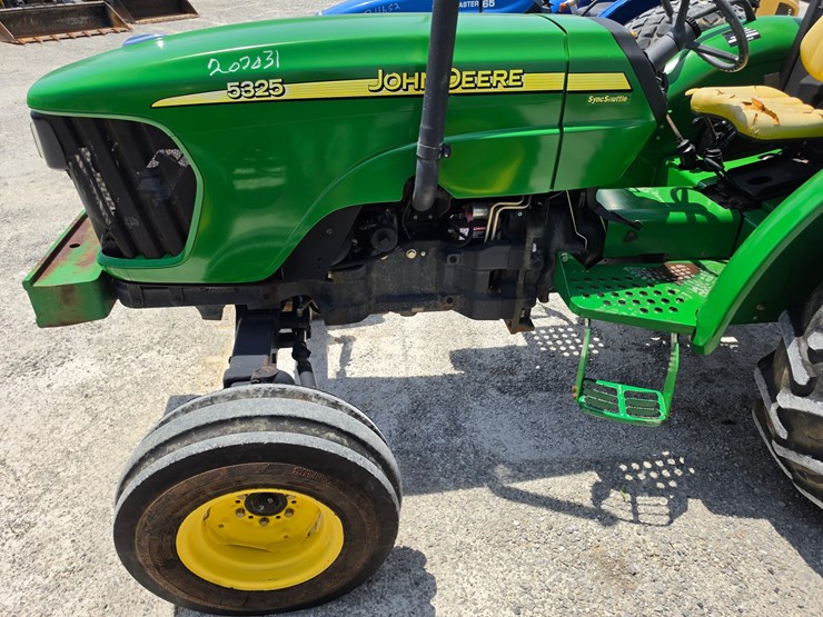 2006-john-deere-5325-image-16