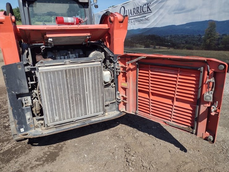 kubota-svl65-2-image-30
