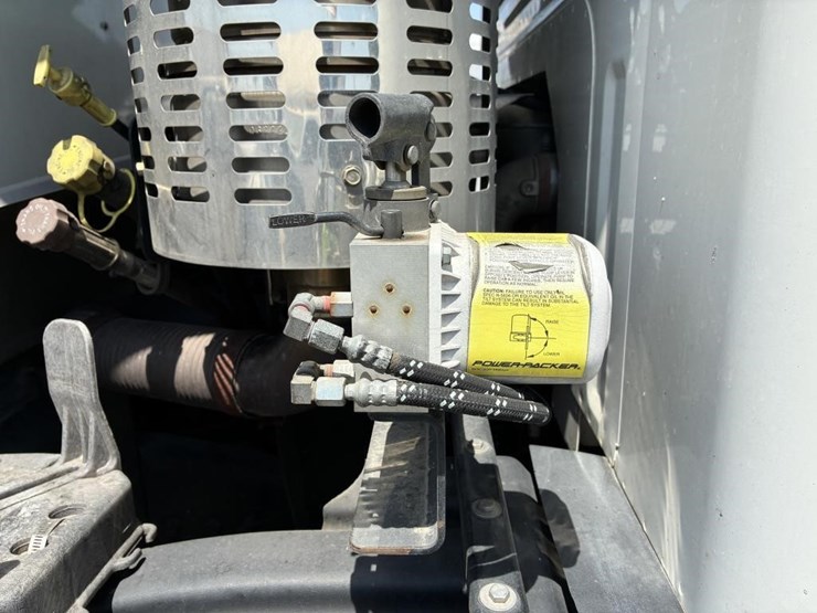 2011-autocar-xpeditor-image-13