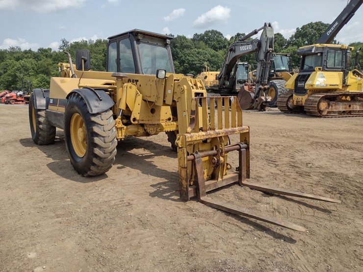 caterpillar-th83-image-30