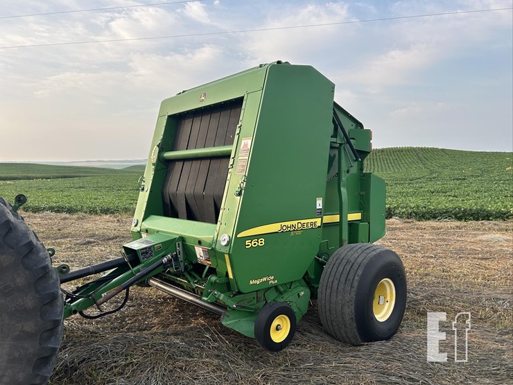 2010-john-deere-568-image-1
