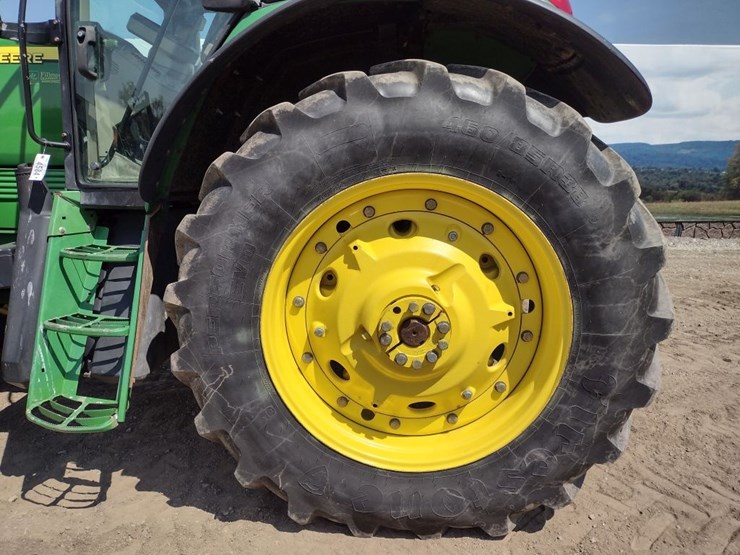 john-deere-7520-image-13