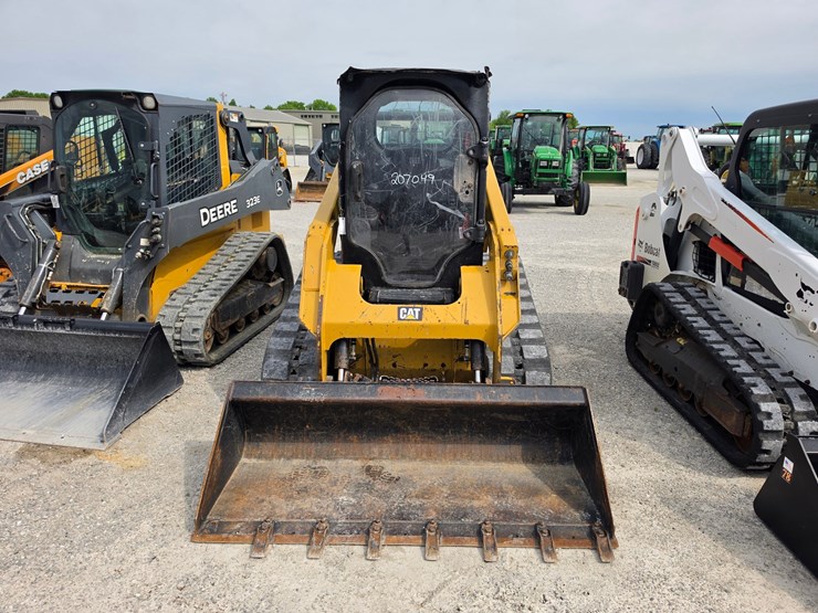 2016-caterpillar-259d-image-2
