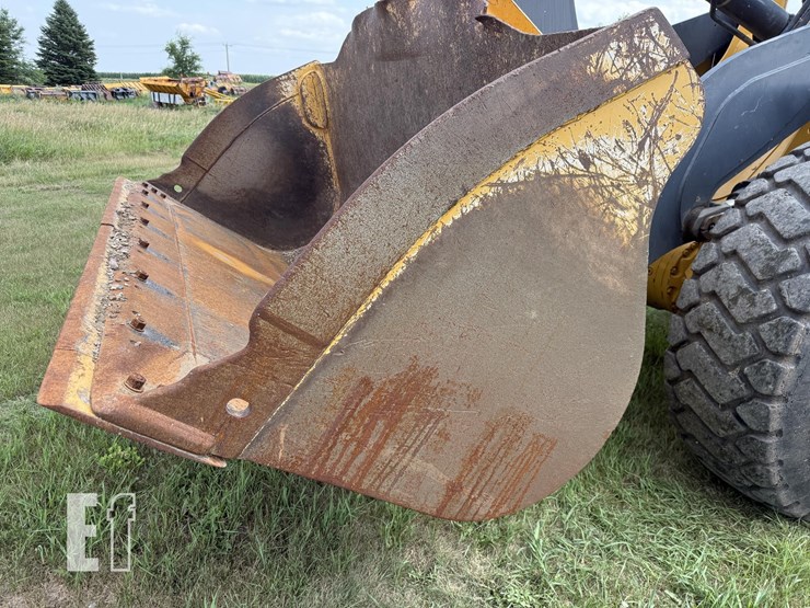 2019-deere-524l-image-14