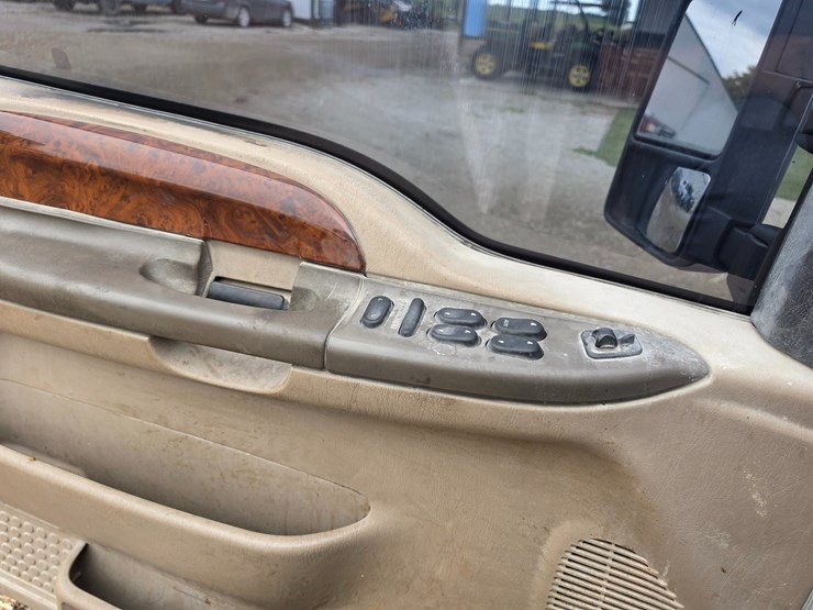 2001-ford-f350-image-69