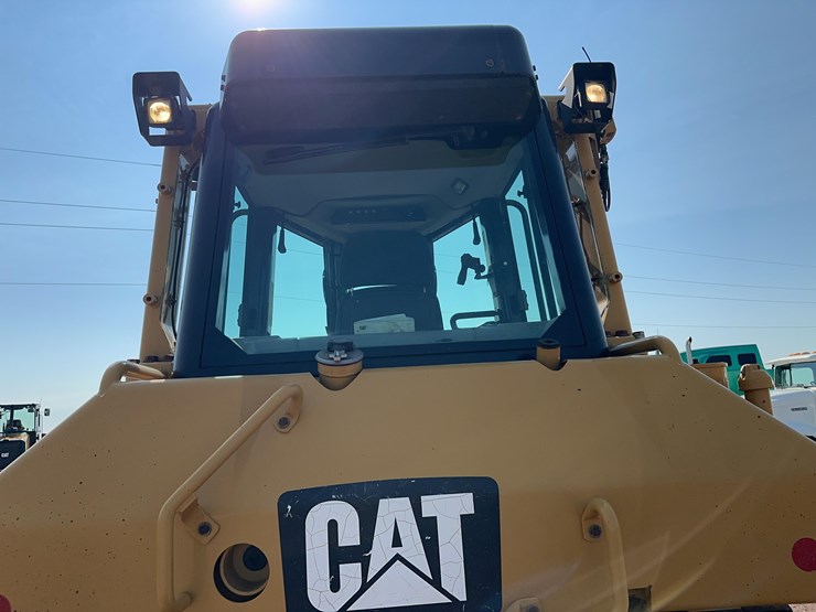 2015-caterpillar-d6n-xl-image-10