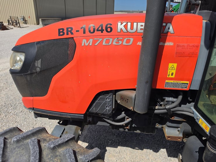 2015-kubota-m7060-image-7