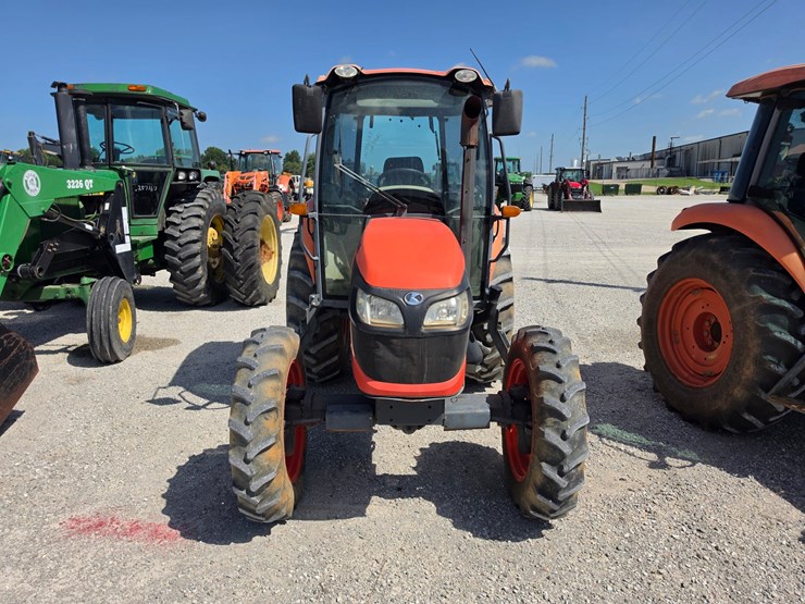 2015-kubota-m7060-image-3