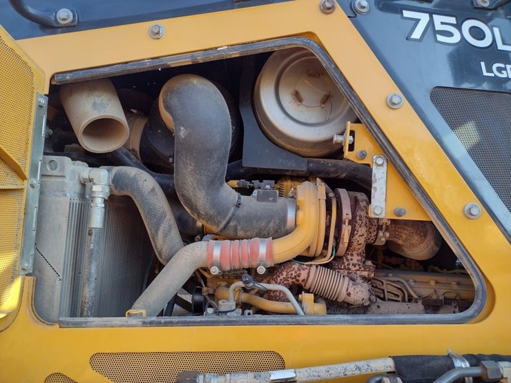 deere-750l-lgp-image-23
