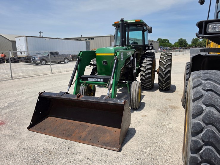 1981-john-deere-4440-image-26