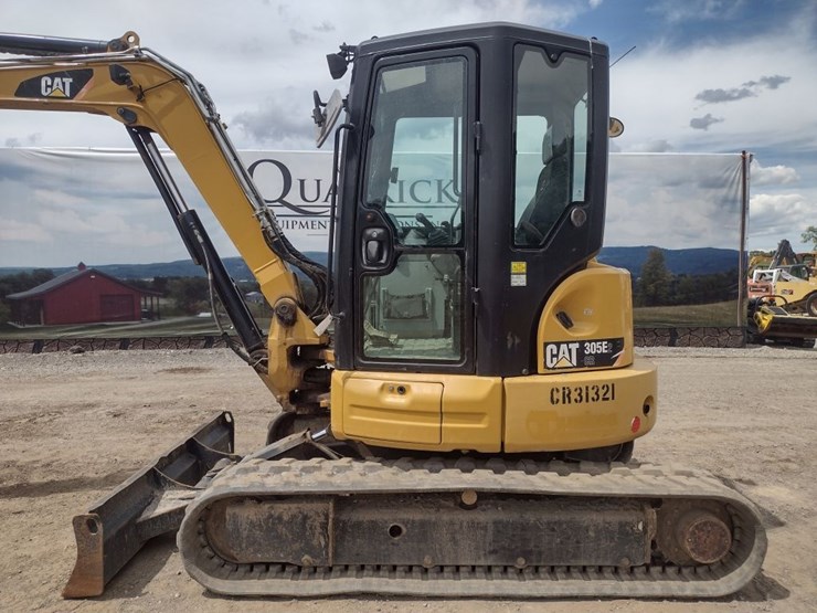 caterpillar-15-image-13