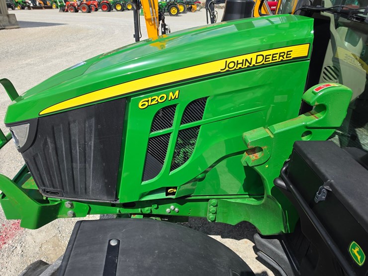 2022-john-deere-6120m-image-4
