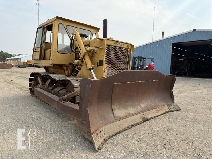 fiat-allis-bulldozer-w/-__-ft.-4-way-blade-8318-image-1