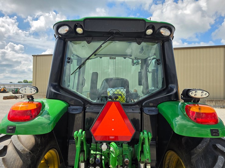 2022-john-deere-6120m-image-13
