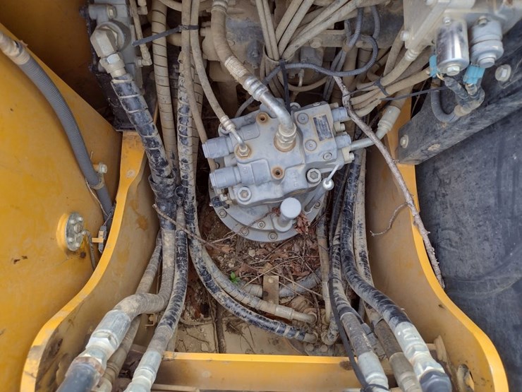 deere-160g-lc-image-38