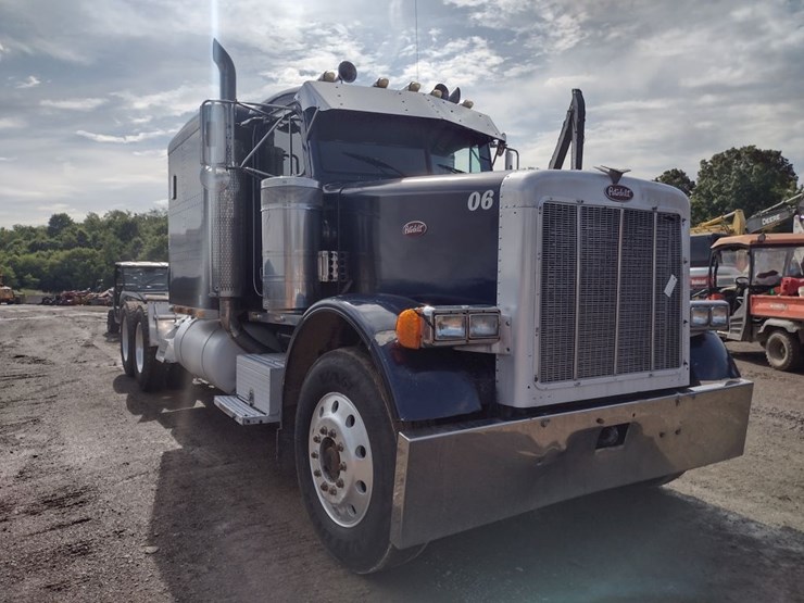 1995-peterbilt-378-image-36