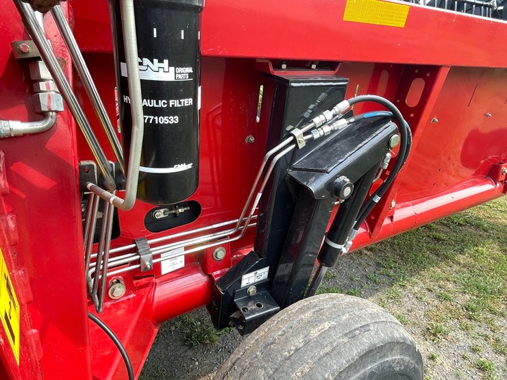 2018-case-ih-3162-image-31