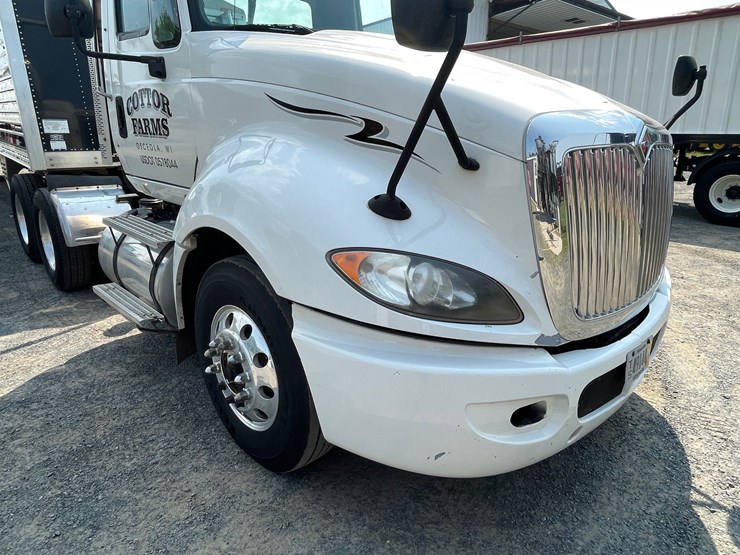 2011-international-prostar-image-52